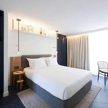 Perpetual Elysee Montaigne 4* Paris
