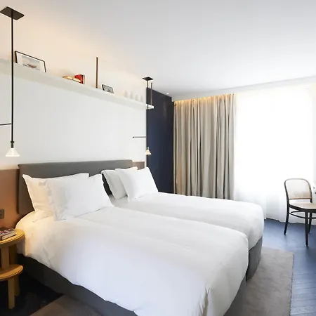 Perpetual Elysee Montaigne Hotel Paris