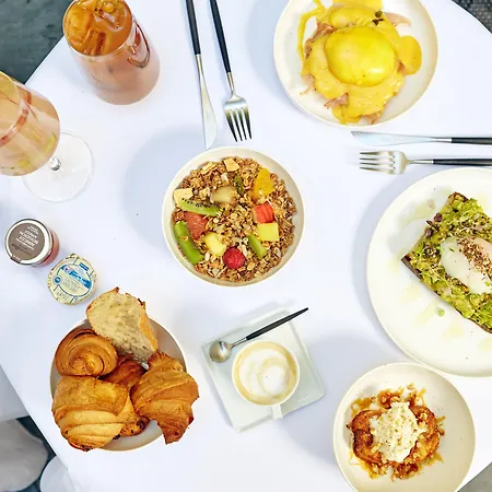 Hotel Perpetual Elysee Montaigne Paris