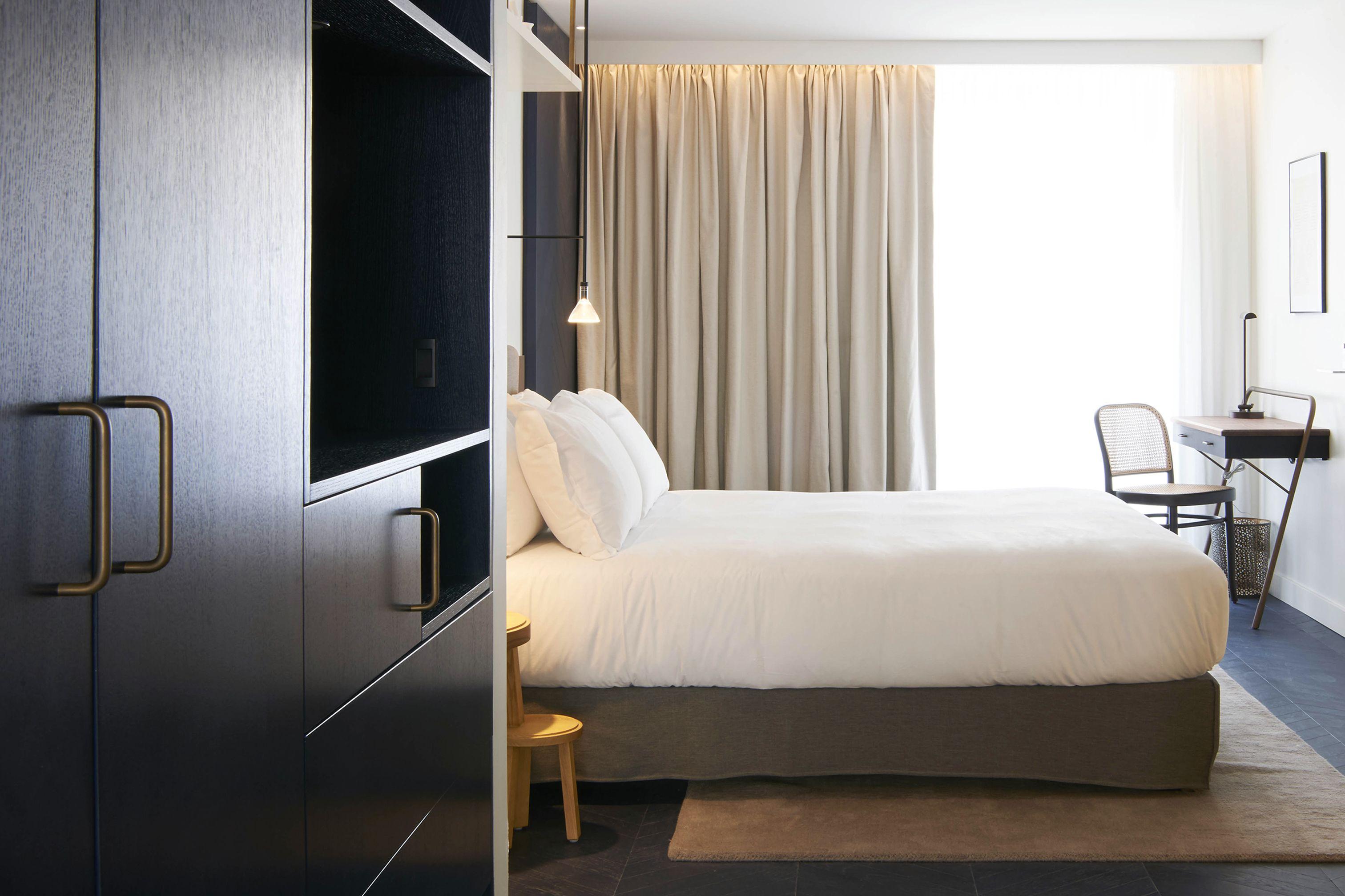 Perpetual Elysee Montaigne 4* Parigi