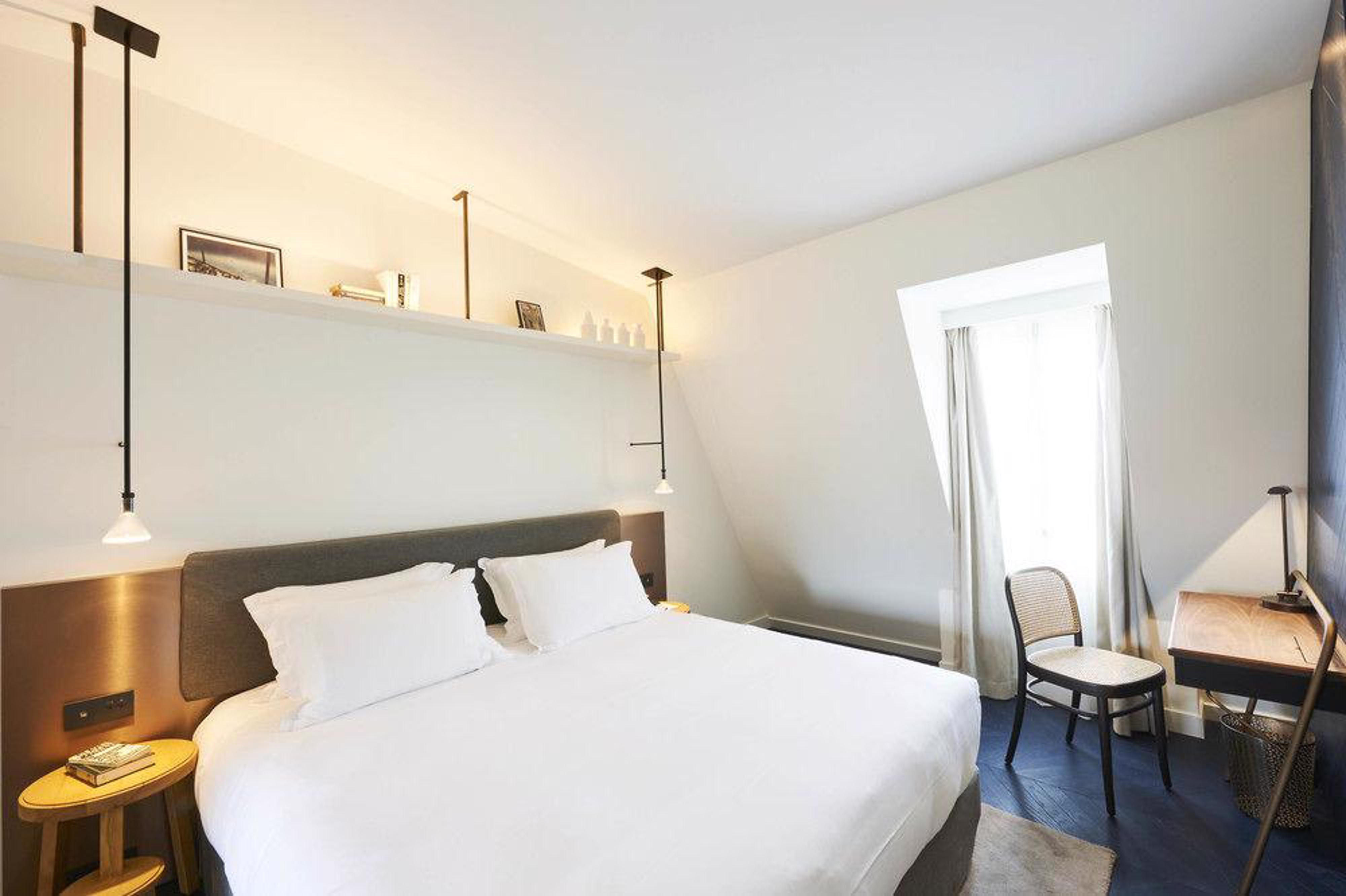 Perpetual Elysee Montaigne 4* Parigi