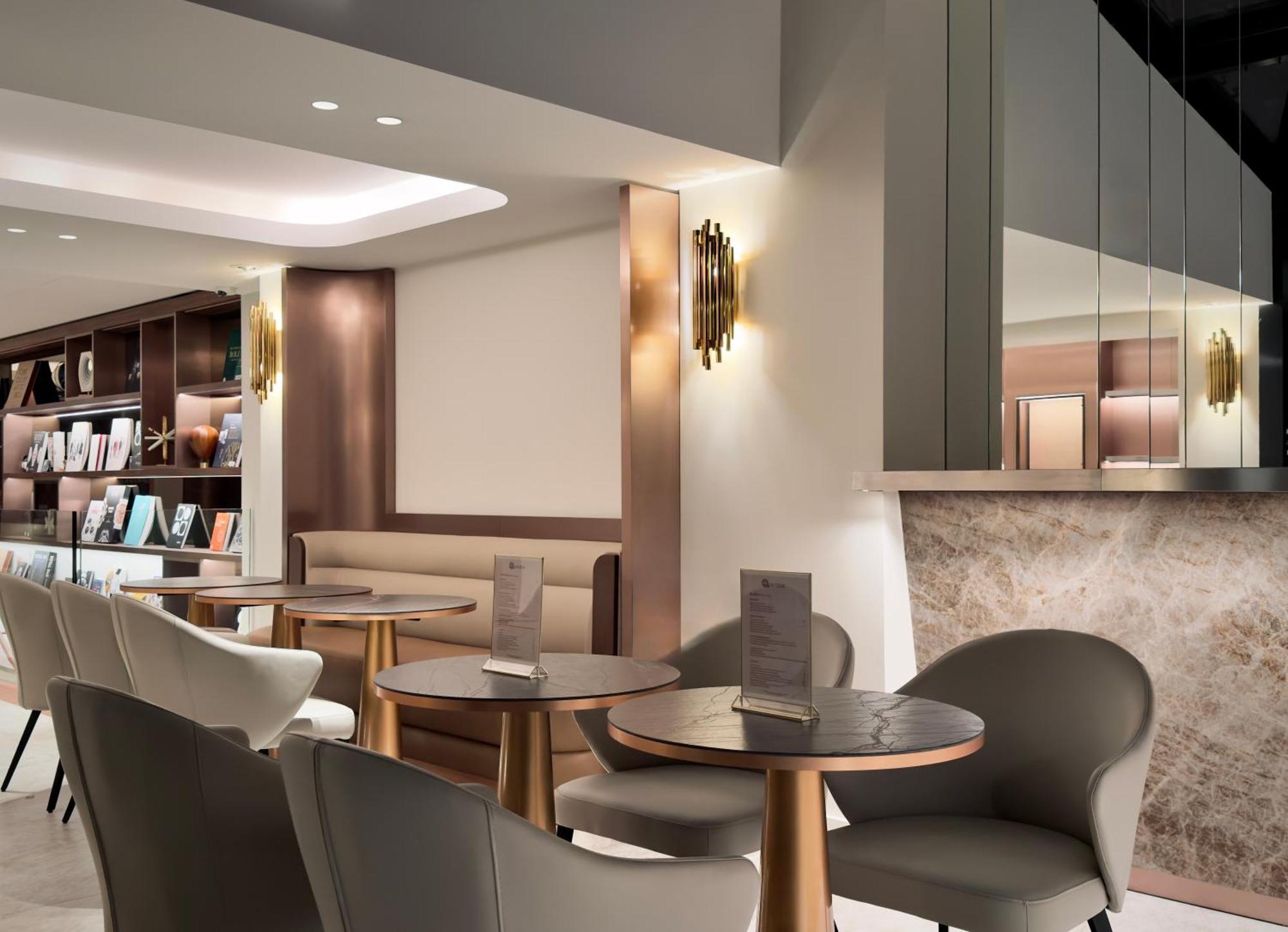 Perpetual Elysee Montaigne 4*