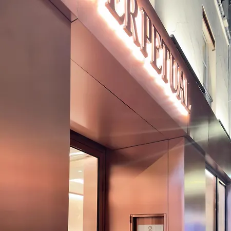 Hotel Perpetual Elysée Montaigne Parigi